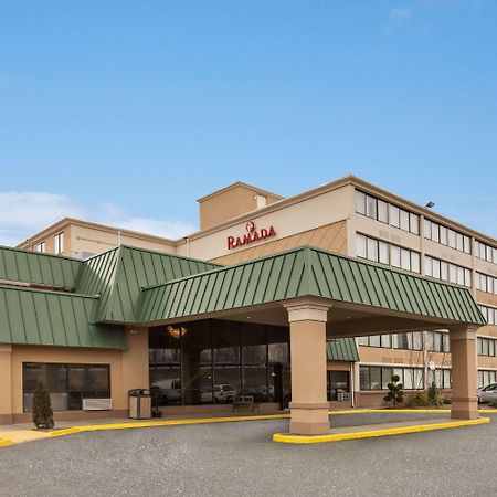 Ramada By Wyndham Rochelle Park Near Paramus Exterior photo